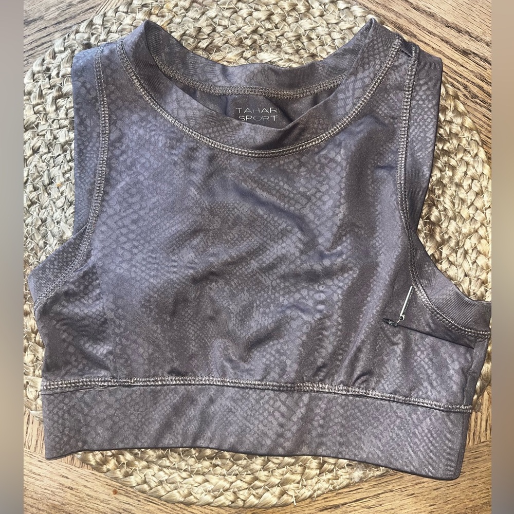 Tahari Sports bra size Small